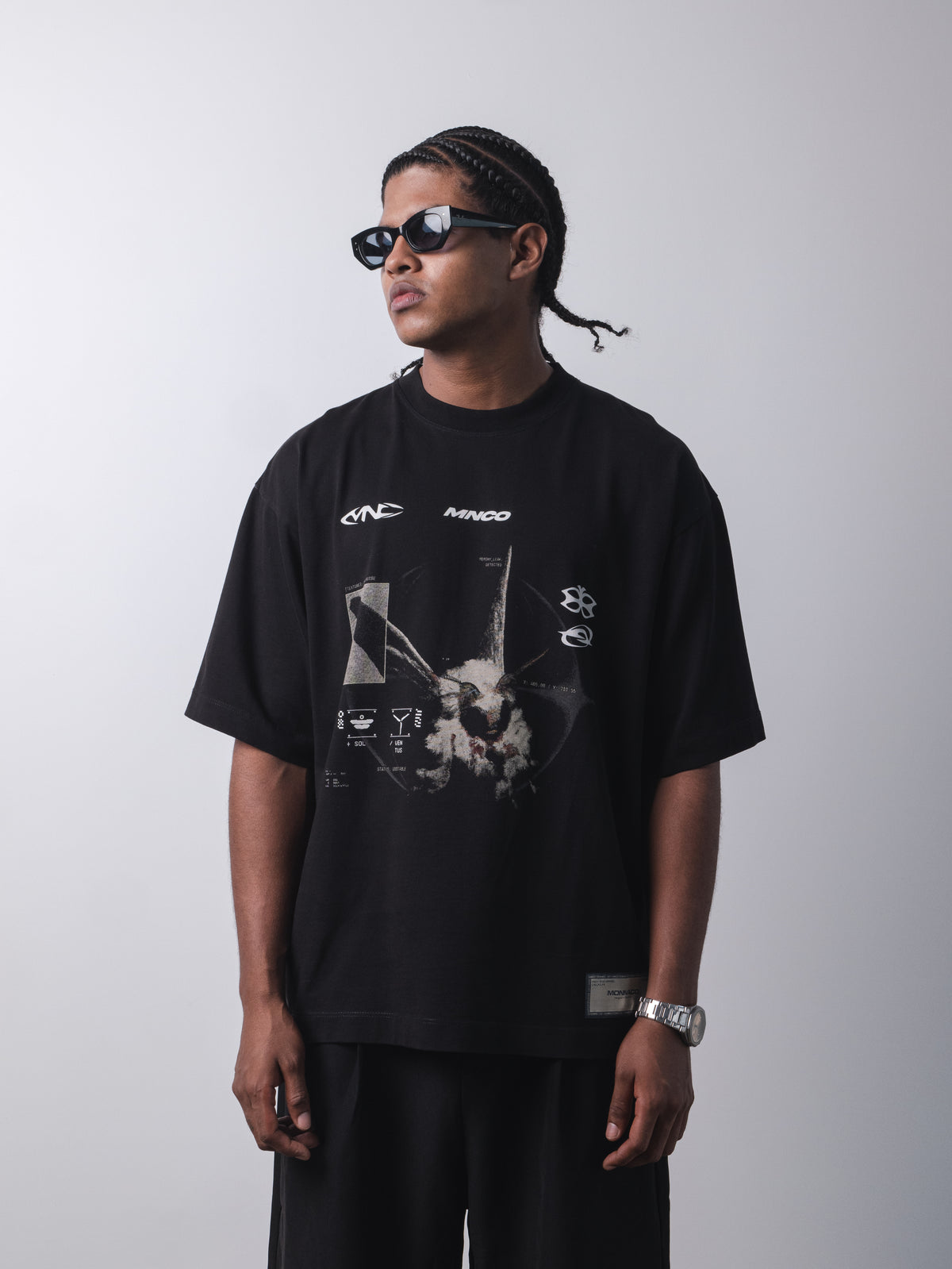 Universal Bee T-shirt