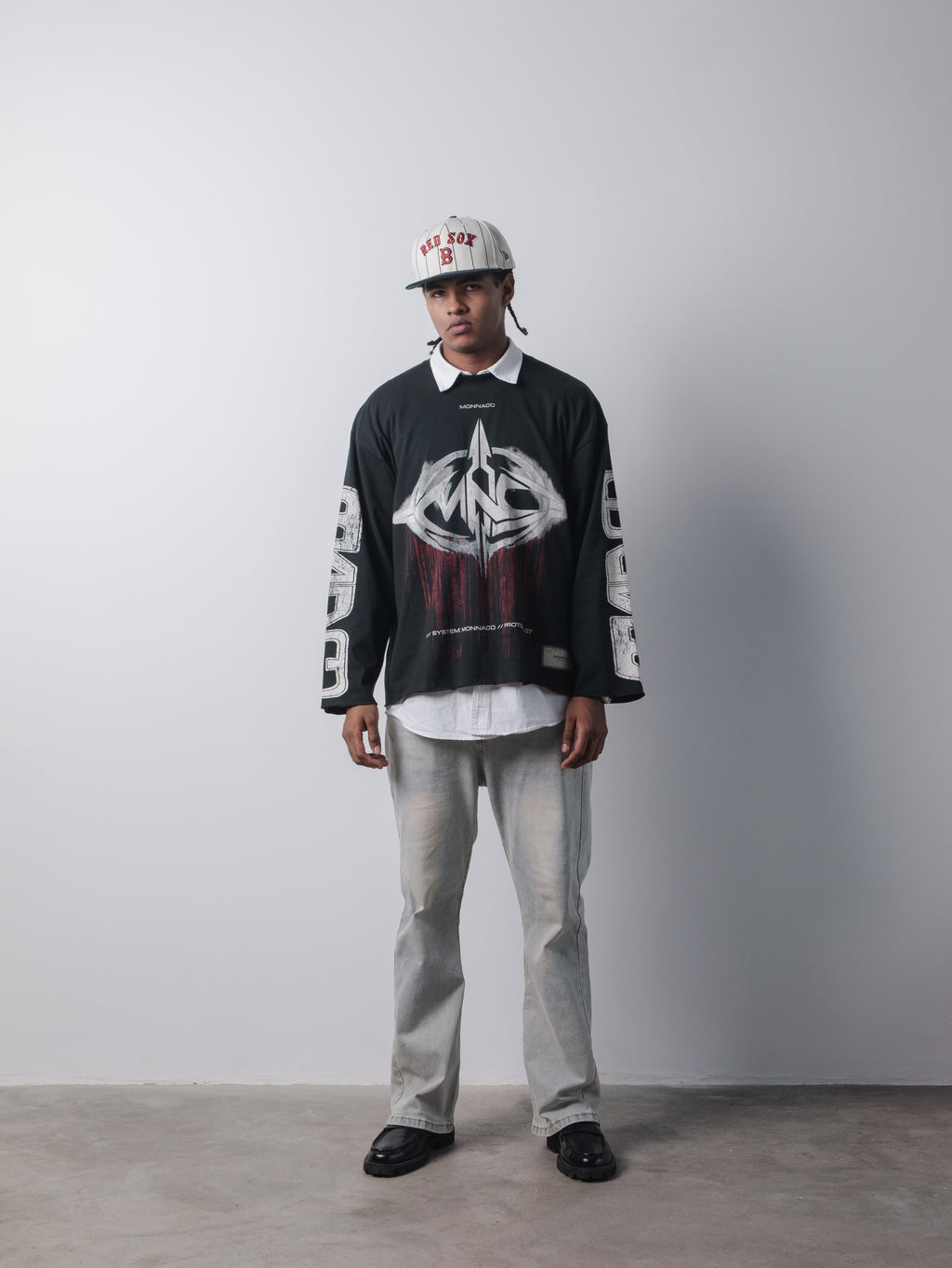 Retrofuturistic Long Sleeve - Vintage premium black
