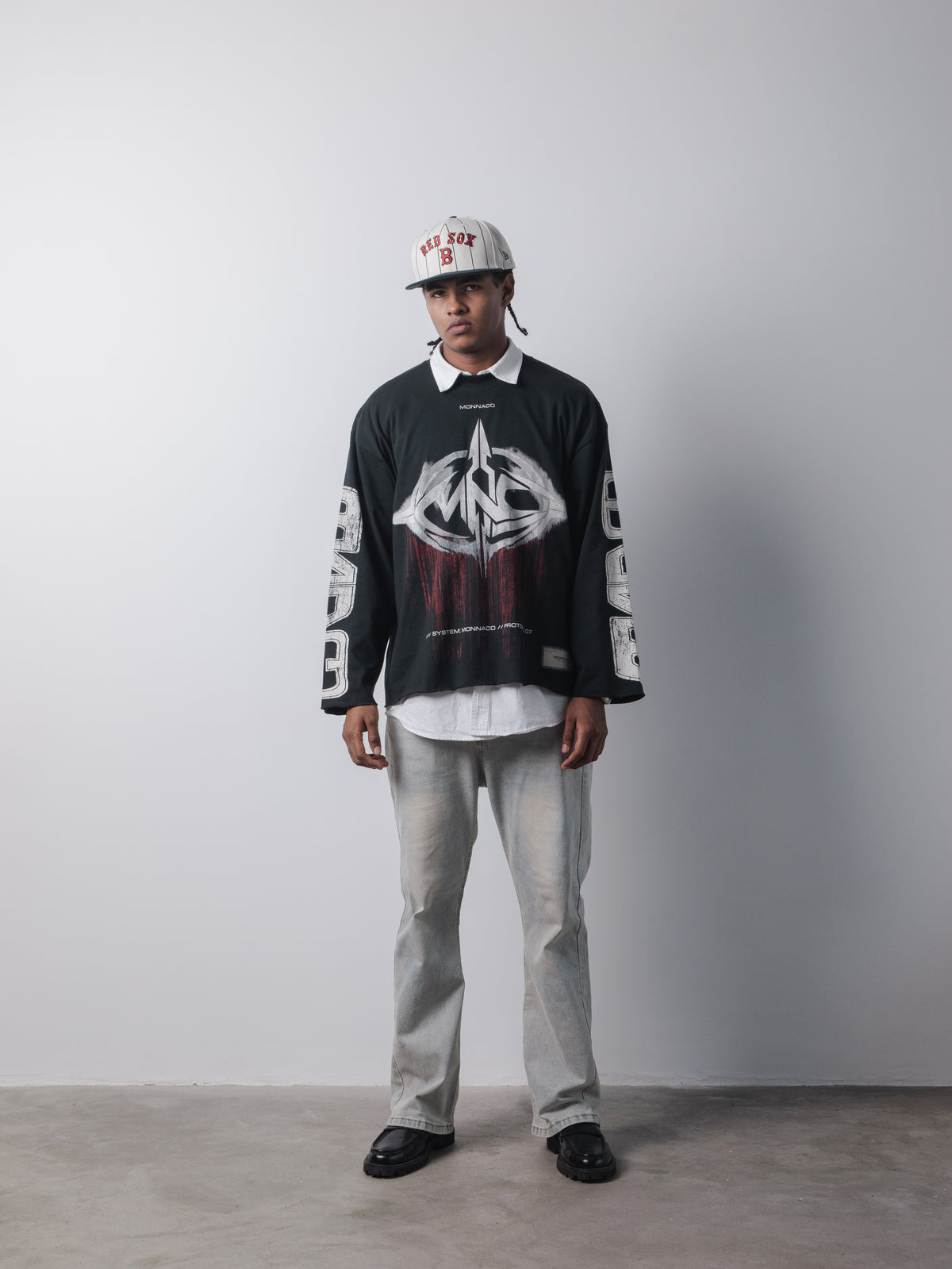 Retrofuturistic Long Sleeve - Vintage premium black
