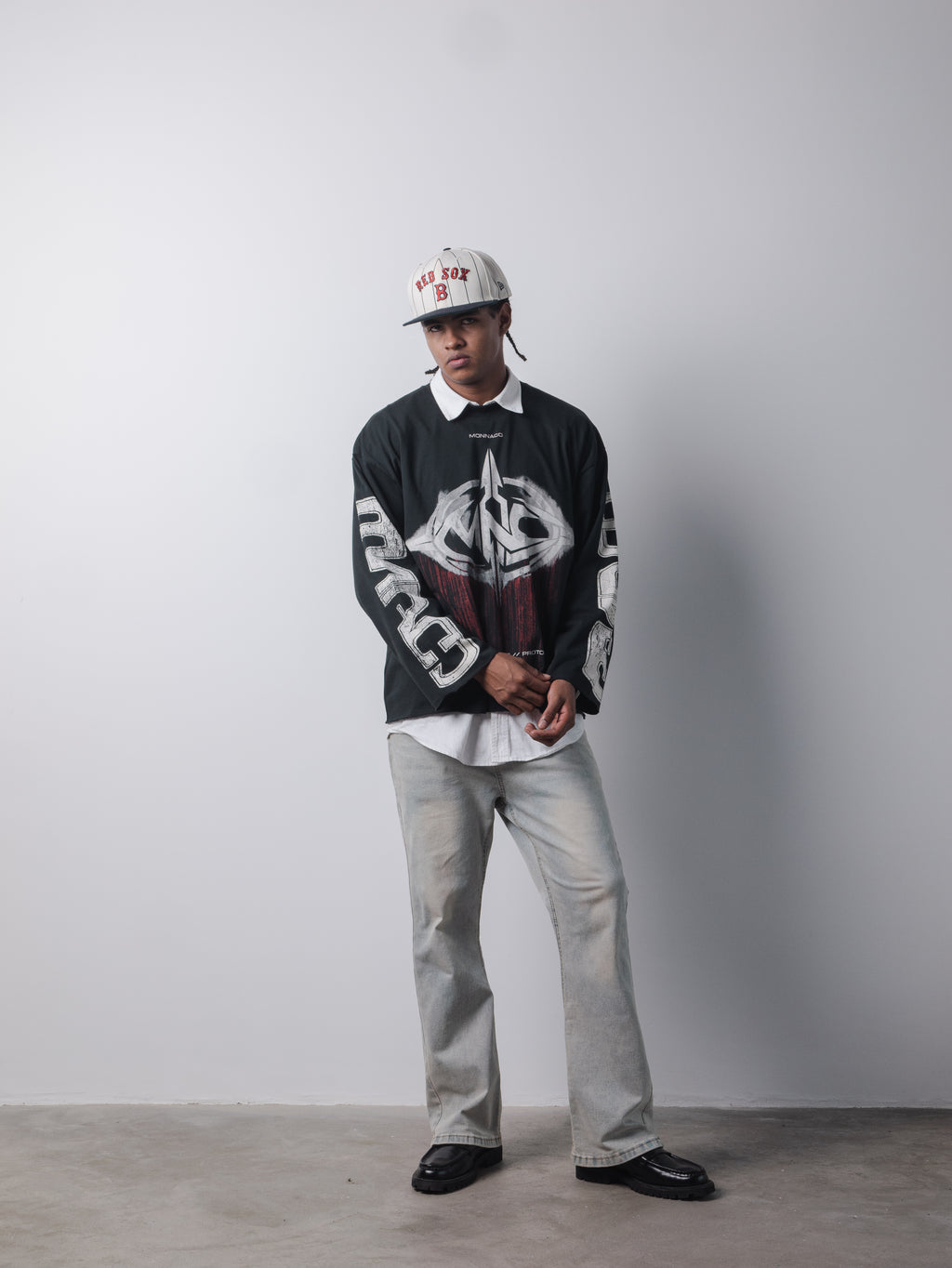 Retrofuturistic Long Sleeve - Vintage premium black