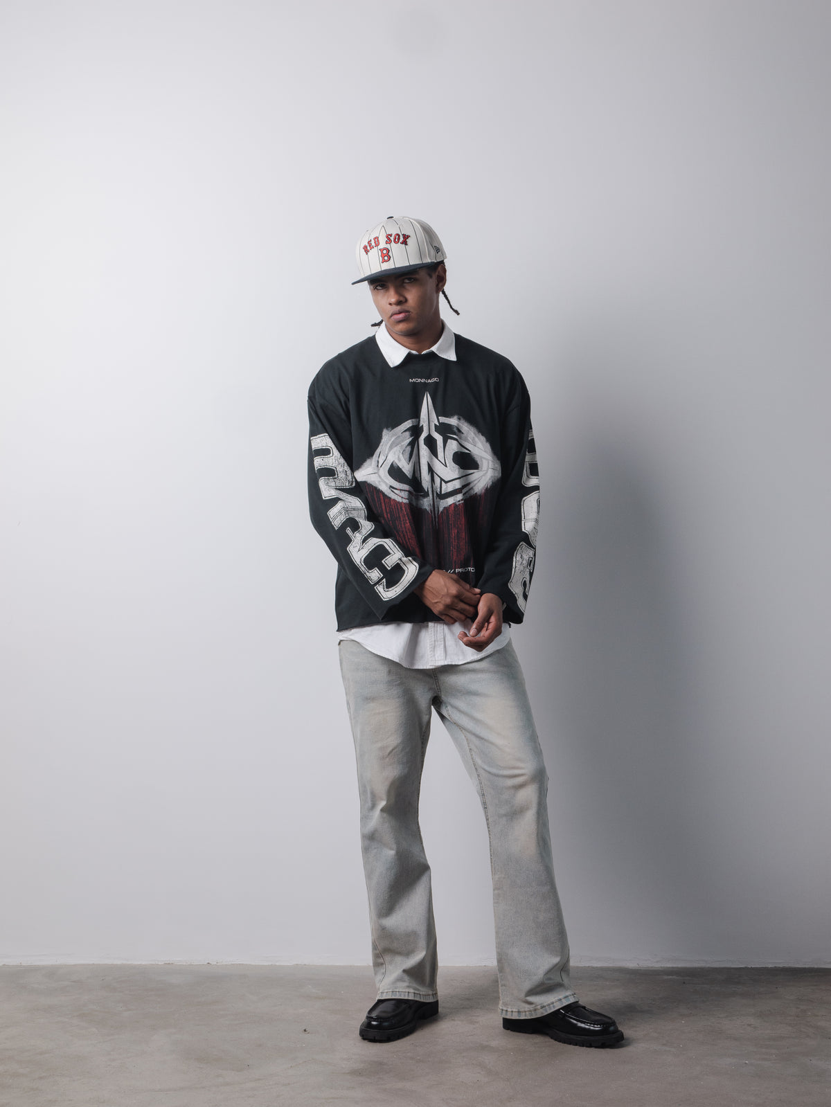 Retrofuturistic Long Sleeve - Vintage premium black