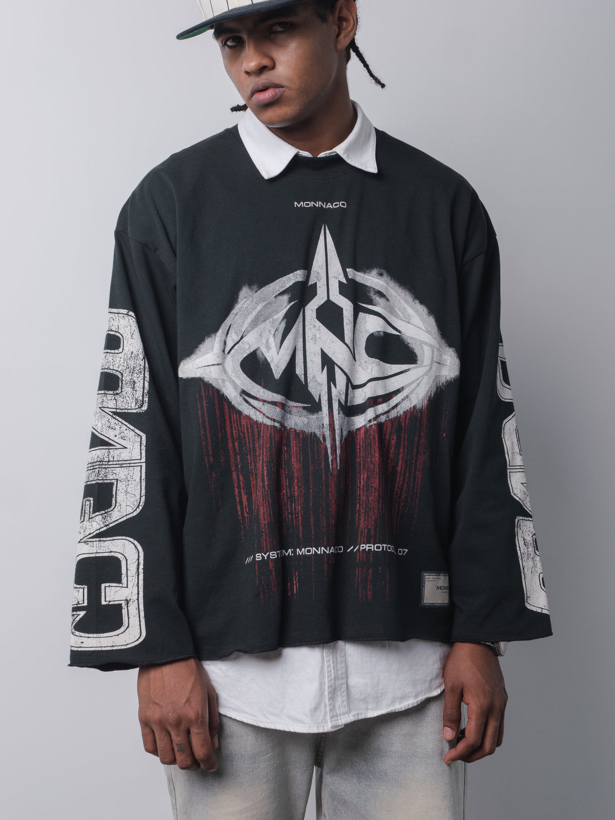 Retrofuturistic Long Sleeve - Vintage premium black